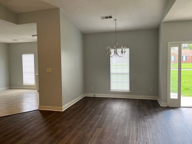 Photo - 250 Mayfield Dr