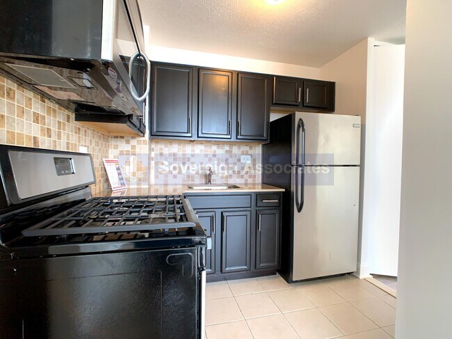 3333 Broadway Unit C21F