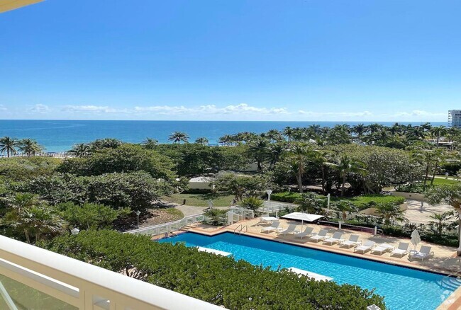 Building Photo - 430 Grand Bay Dr Unit # 603 Rental