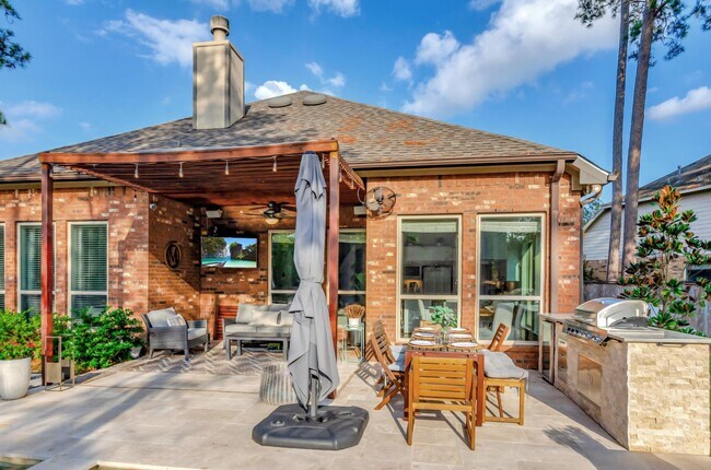 Photo - 34 W Lasting Spring Cir