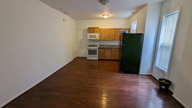 Photo - 2821 N Calvert St