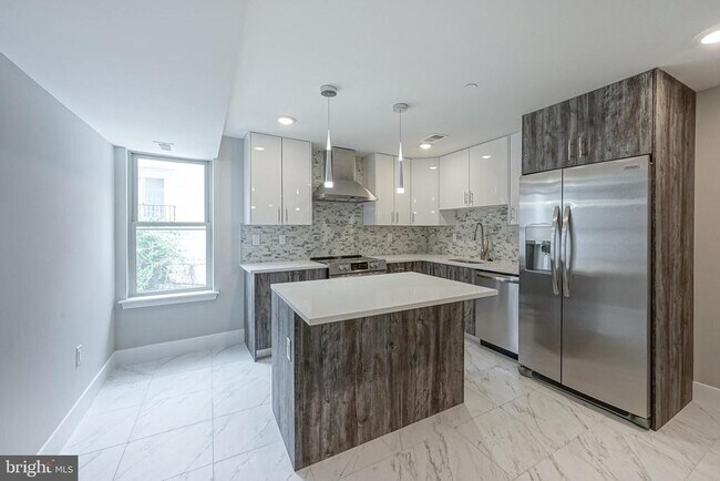 Photo - 758 N Uber St