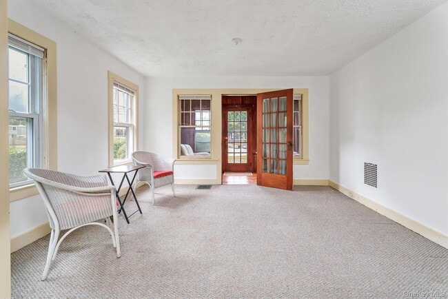 Photo - 489 Elton St