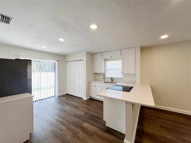 Photo - 1016 9th Ave NW