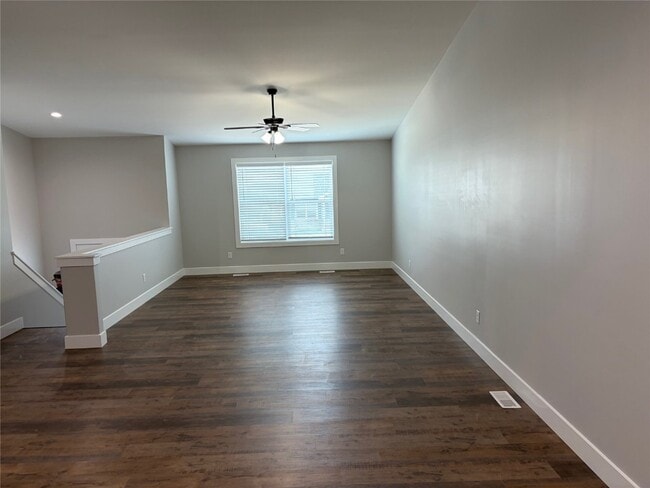 Photo - 1158 Marathon Dr