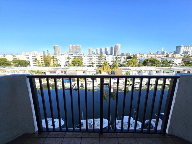 Photo - 3703 NE 166th St