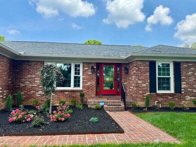 Photo - 8601 Nottingham Pky