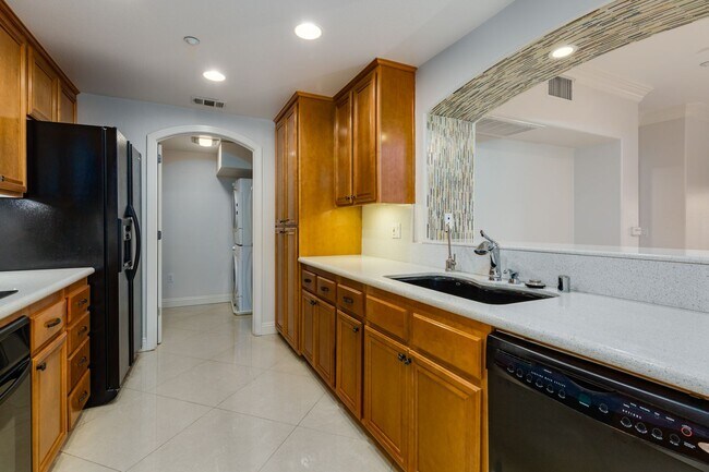 301 W G St Unit 314