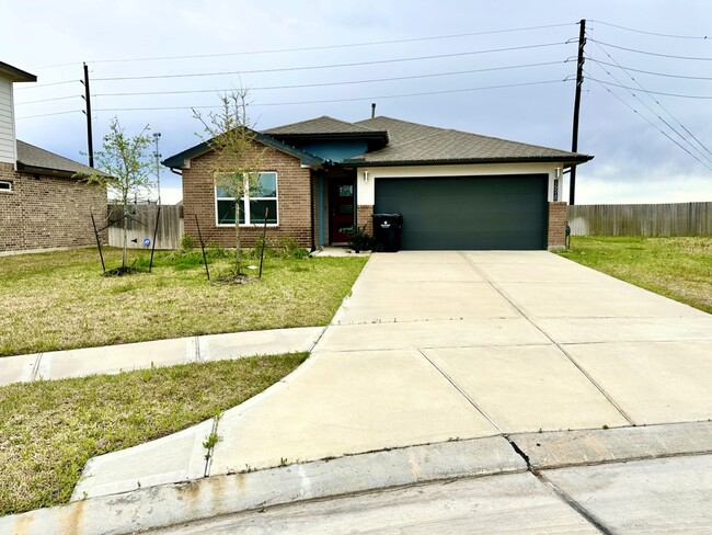 Building Photo - 14510 Rain Tree Dr Rental