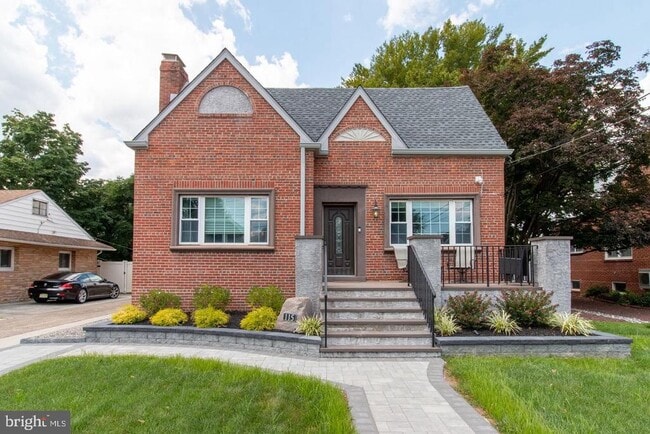 Photo - 115 Samdin Blvd