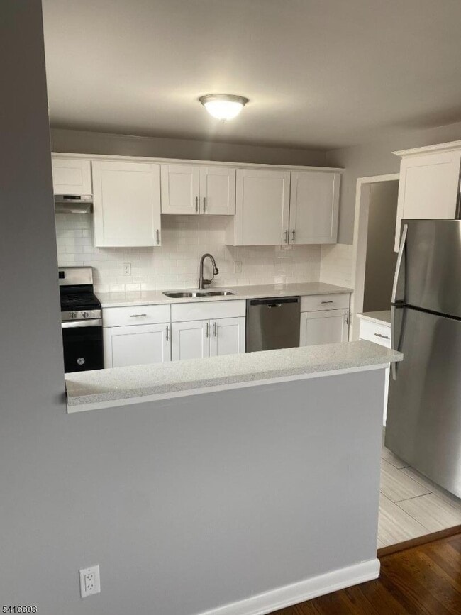 Photo - 409 Gable Ln