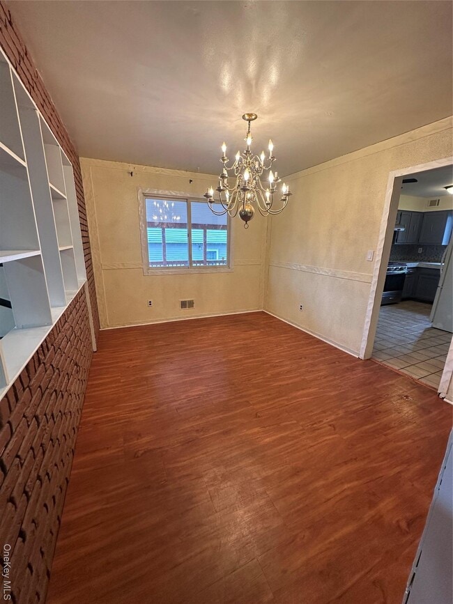 Photo - 69 Gerow Ave