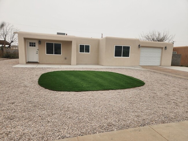 Building Photo - 1704 Corte Alegre