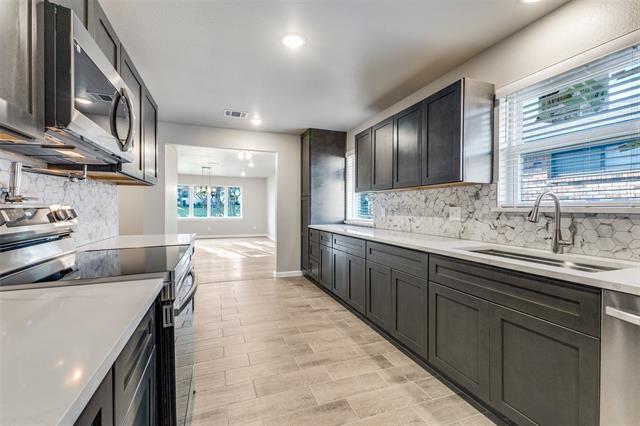 Photo - 2386 Chart Dr