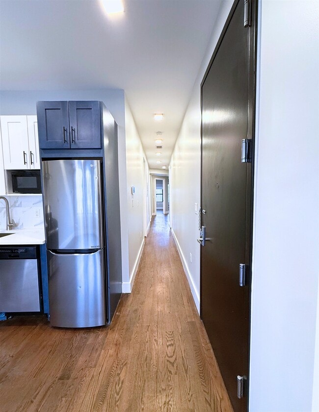 Photo - 126 RANDOLPH Ave Unidad 3L