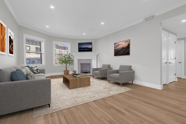 Photo - 1396 Beacon St Unidad 3rd Floor