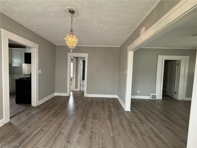 Photo - 1265 Marlowe Ave