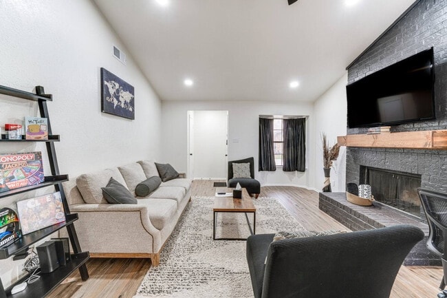 2912 Pegasus Dr Unit SI ID1625019P