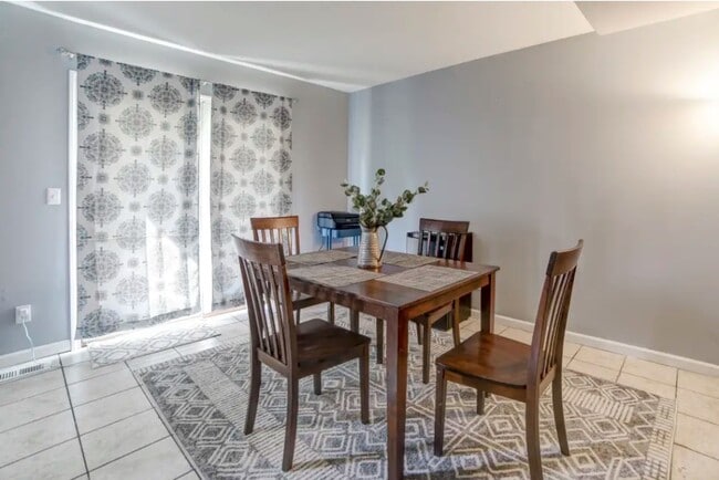 Photo - Carter West Apartments & Townhouses