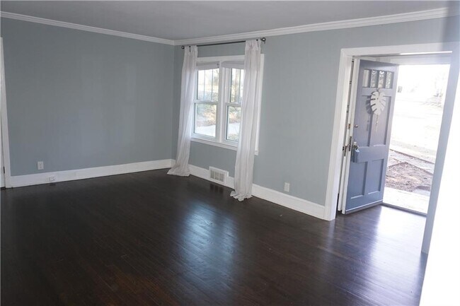 Photo - 2210 Lenox Rd NE