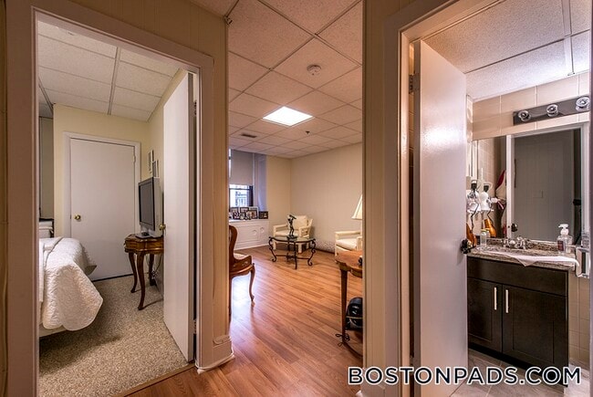 Photo - 62 Boylston St Unidad 417