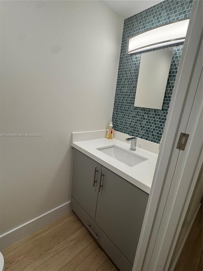 Photo - 2457 Collins Ave Unit 1105