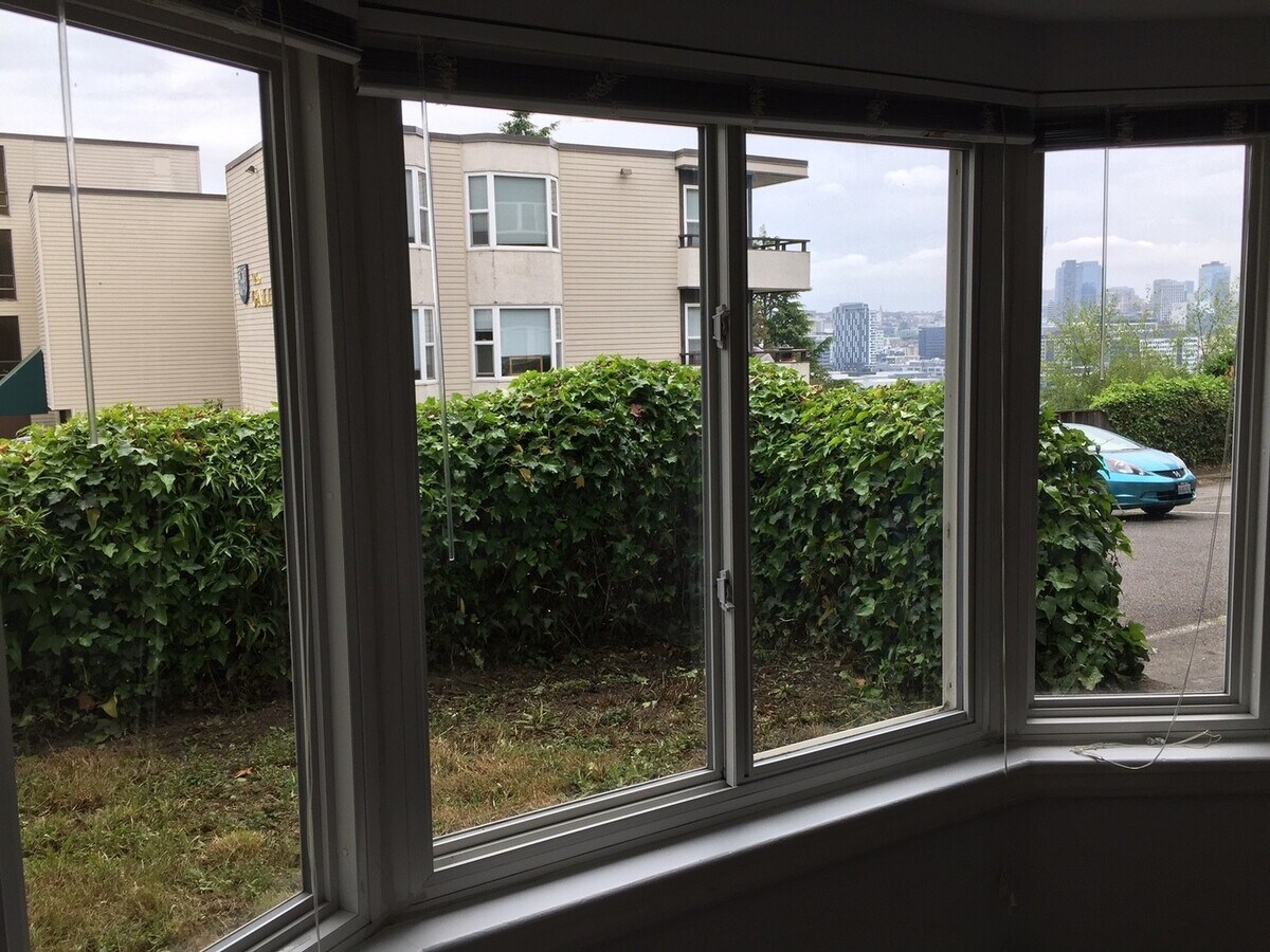 Photo - Lakecrest Apartments
