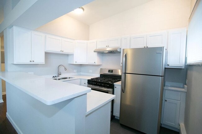 Photo - 26 E Washington Ave Unit 2