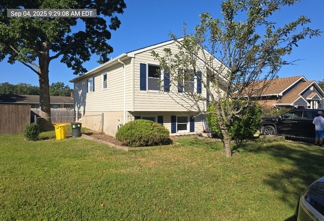 Photo - 7730 Meadow Rd