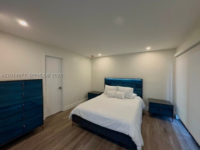 Building Photo - 4000 NE 168th St Unit 107A