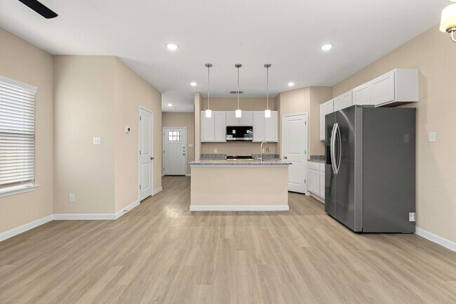 2810 Armaan Way