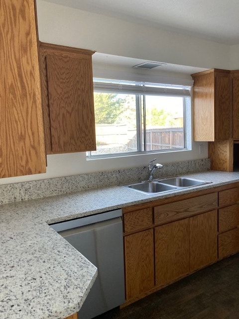 Photo - 2540 Fremont St