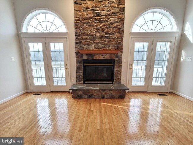 Photo - 3618 Sprigg St S