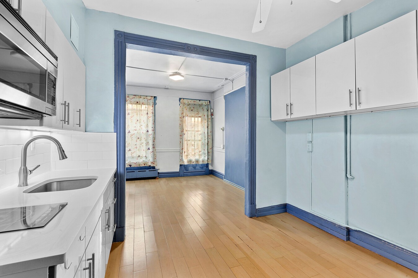 Photo - 105 Thompson St