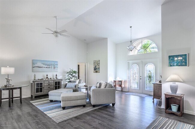 27406 Tierra Del Fuego Cir