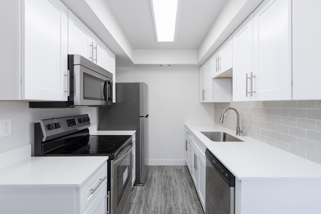 Photo - Element on 5th