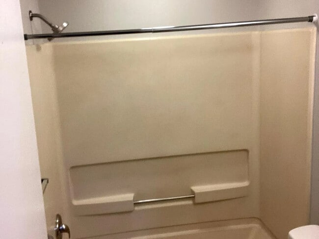 Photo - 81 E Broad St Unidad 1