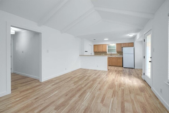 Photo - 8525 Maine Dr