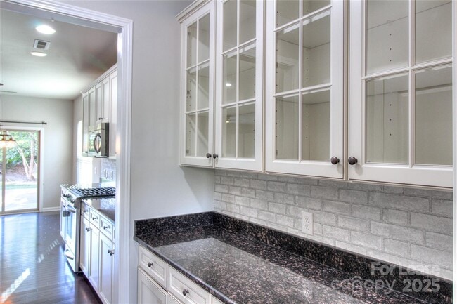 Photo - 1444 Ridgehaven Rd