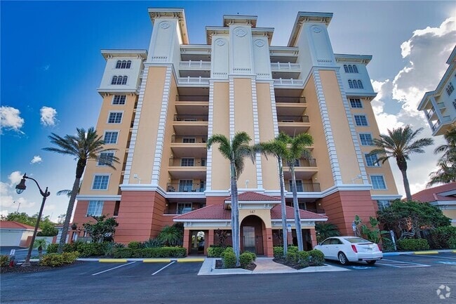 Building Photo - 147 Tampa Ave E Unit 202 Rental