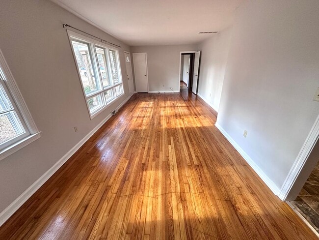 Photo - 2 Bedrooms- 1 Bathroom- House in West Rome!