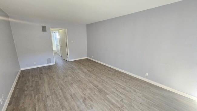 Photo - 545 Hayworth Ave Unidad 207