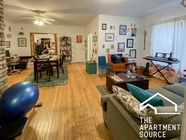 Photo - 4819 N Wolcott Ave Unidad 2B