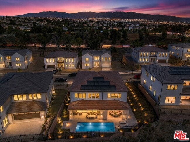 20534 Edgewood Ct