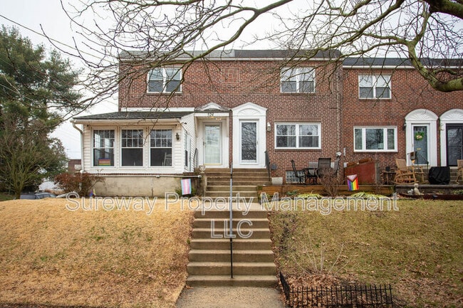 Building Photo - 522 King Ave