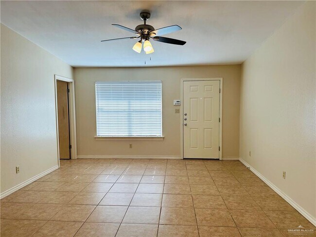 Photo - 717 Nightingale Ave Apartamento Unidad 2