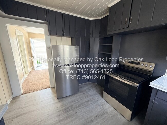Photo - 2811 1/2 Market St B -