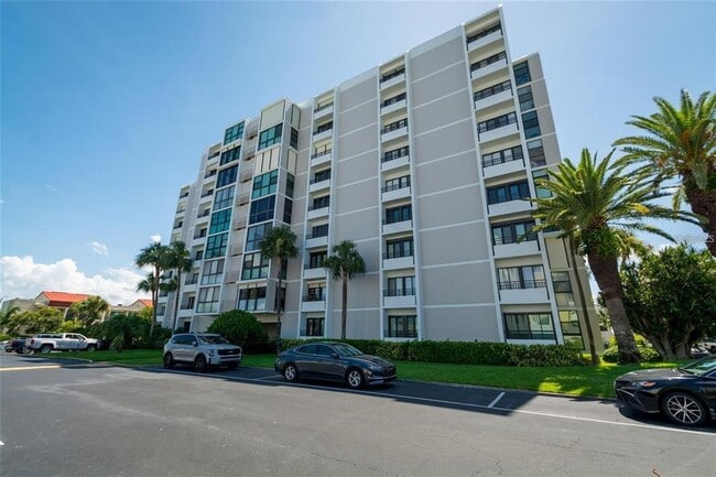 Building Photo - 855 Bayway Blvd Unit 402 Rental