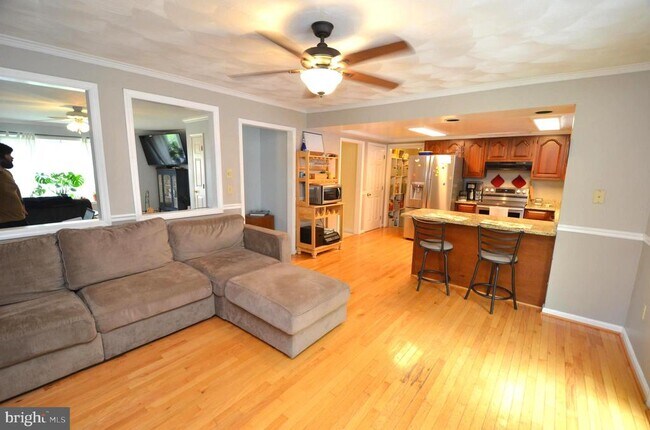 Photo - 1527 Snug Harbor Rd