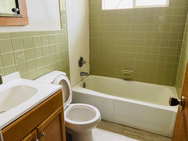 Photo - 1108 Weeks St Unit A